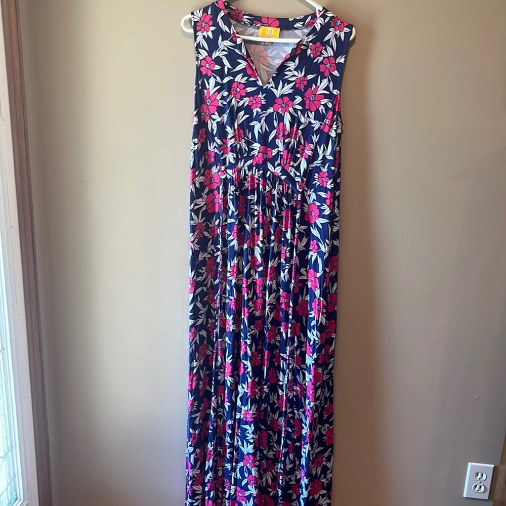 Liz Lange Super Soft Maxi Dress!!! Gorgeous Floral Print in Excellent Condition - Picture 1 of 5